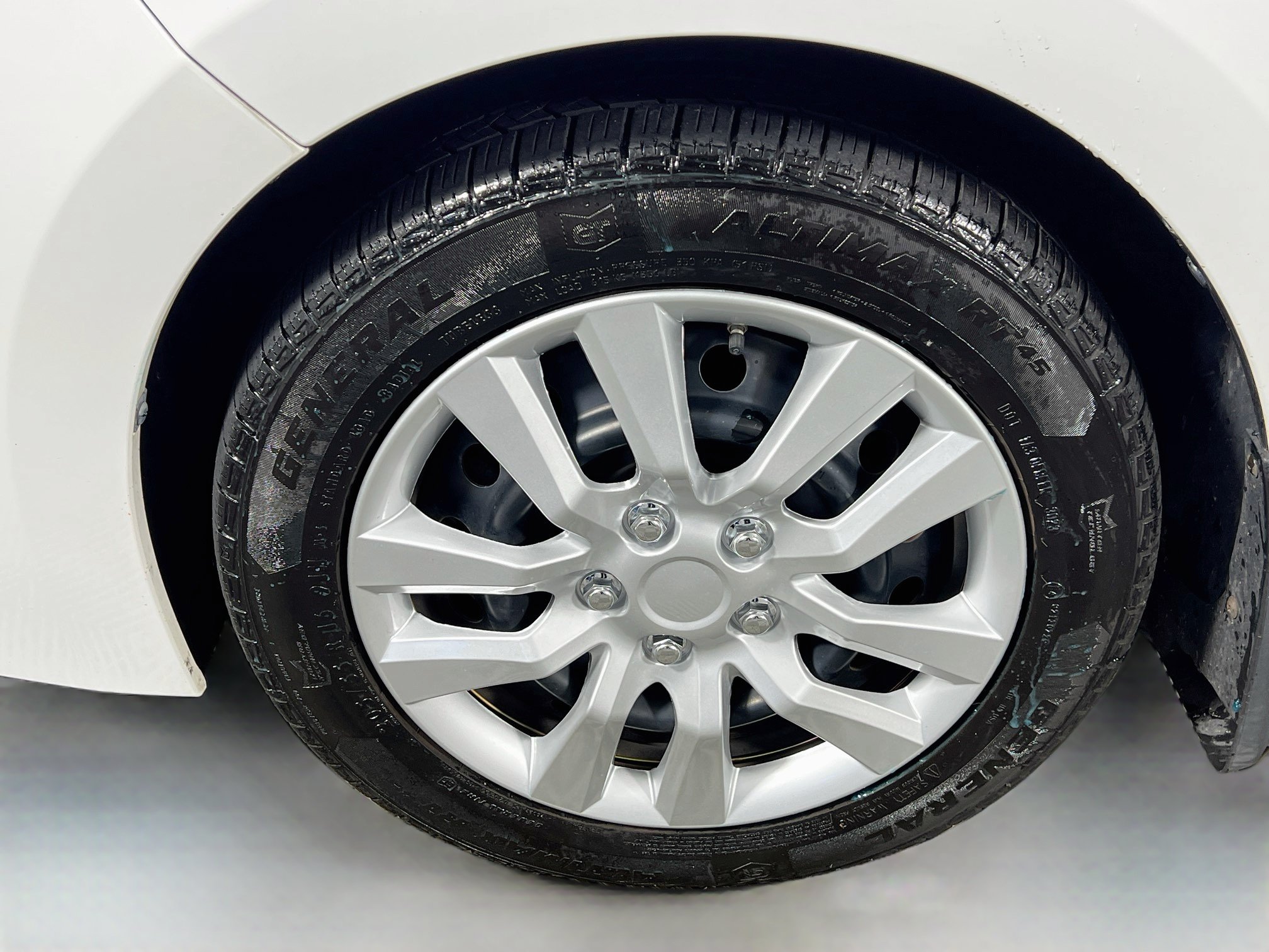 Certified 2019 Toyota Corolla LE FWD image 25