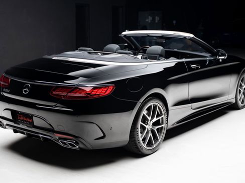 Used 2018 Mercedes-Benz S 560 Cabriolet image 36