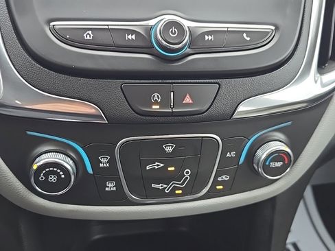 Used 2024 Chevrolet Equinox LS image 21