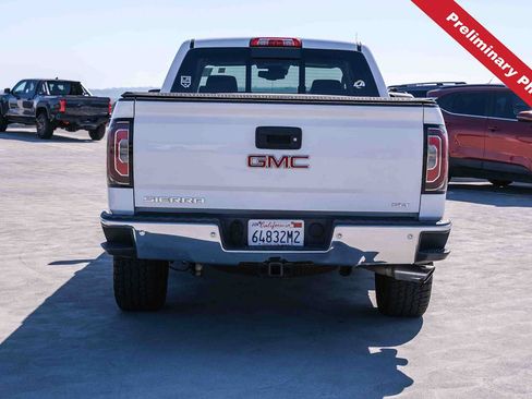 Used 2018 GMC Sierra 1500 SLT w/ SLT Premium Package AWD/4WD image 5