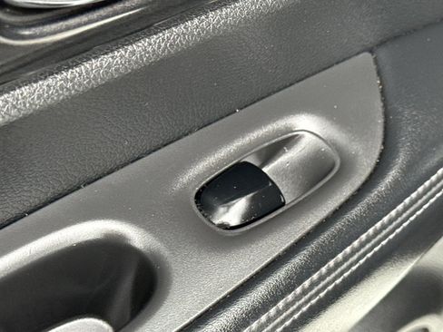 Used 2017 Nissan Rogue S w/ S Appearance Package image 30