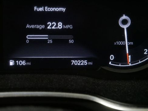 Used 2021 Genesis G80 2.5T AWD/4WD image 32
