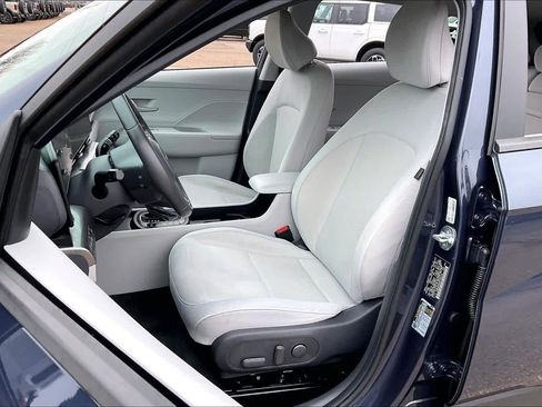 Used 2024 Hyundai Kona SEL image 7