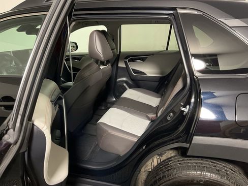 Used 2024 Toyota RAV4 Adventure image 31