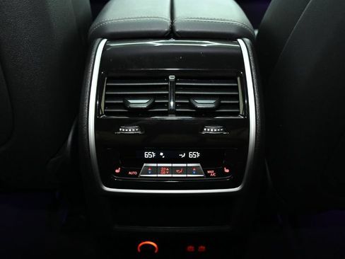 Used 2021 BMW X7 M50i w/ Cold Weather Package AWD/4WD image 48