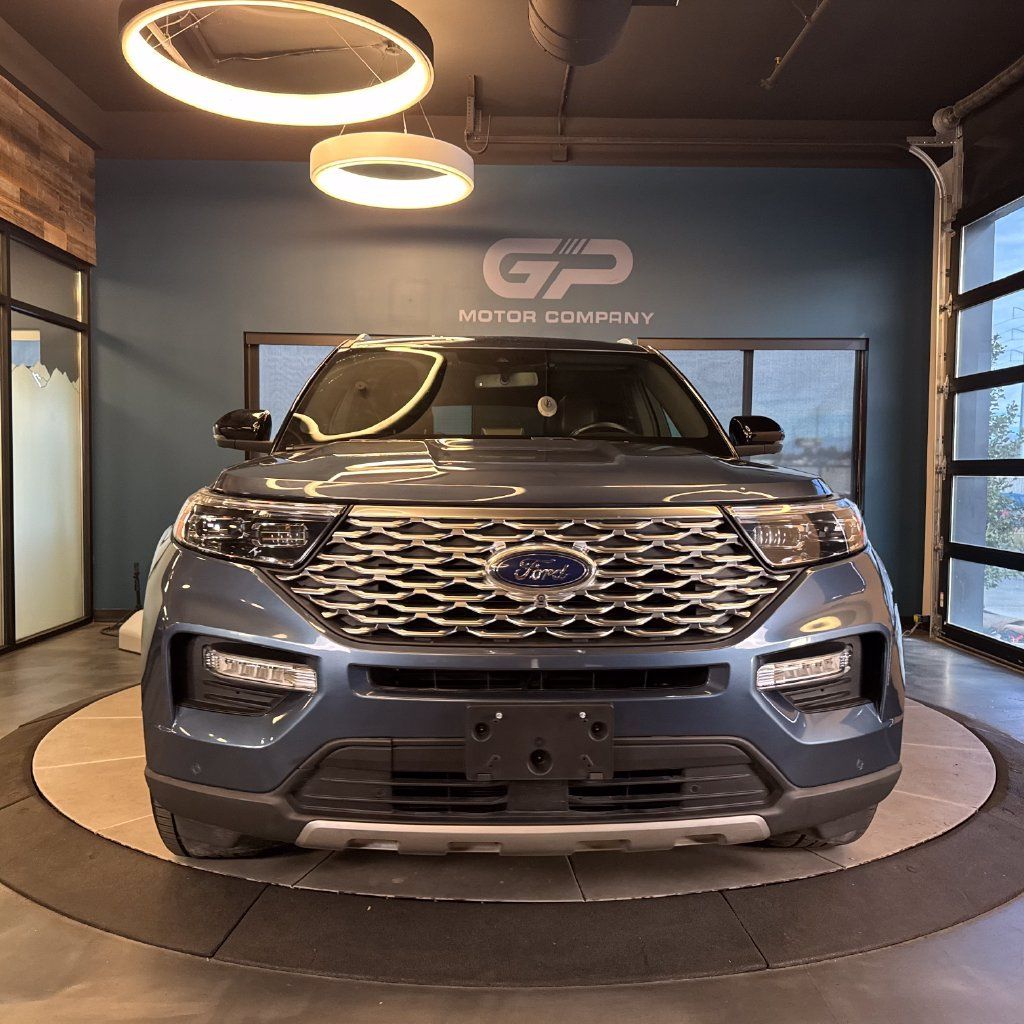 Used 2020 Ford Explorer Platinum w/ Premium Technology Package AWD/4WD image 8