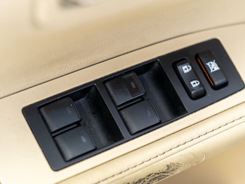 Used 2013 Lexus ES 350 w/ Luxury Pkg FWD image 15
