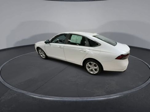 Used 2023 Honda Accord LX image 6