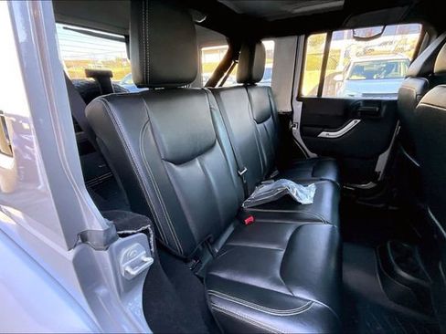 Used 2015 Jeep Wrangler Unlimited Sahara w/ Max Tow Package image 20