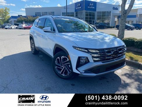 New 2026 Hyundai Tucson Blue SE image 1