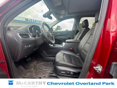 Used 2024 Chevrolet Equinox Premier AWD/4WD image 12