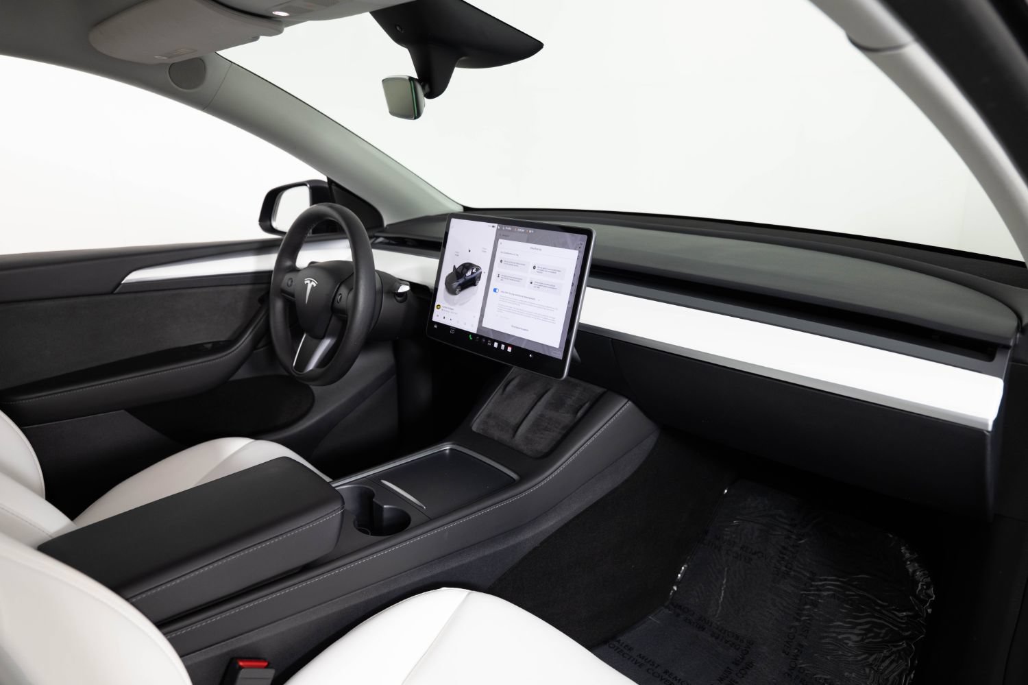 Used 2024 Tesla Model Y Long Range AWD/4WD image 26