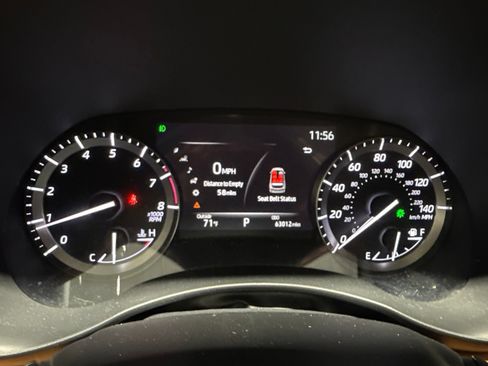 Used 2021 Toyota Highlander Platinum AWD/4WD image 27