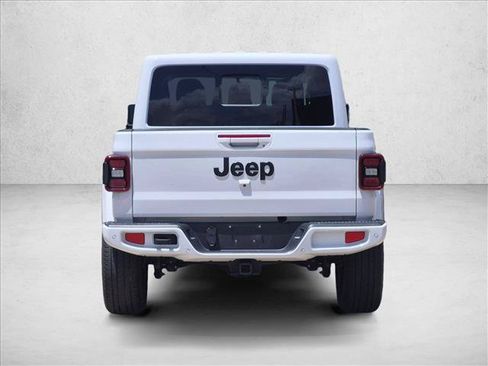 Used 2023 Jeep Gladiator Overland AWD/4WD image 6