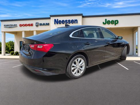 Used 2024 Chevrolet Malibu LT FWD image 7