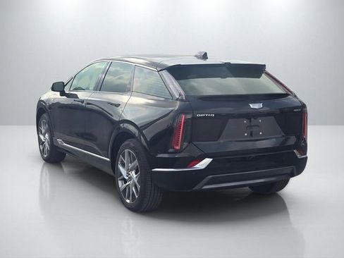 New 2026 Cadillac Optiq Luxury 1 RWD image 7