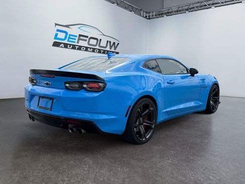 Used 2022 Chevrolet Camaro SS RWD image 3