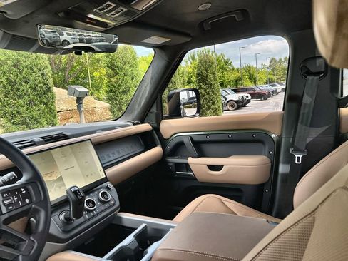 Used 2026 Land Rover Defender 110 X AWD/4WD image 13