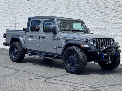 Used 2020 Jeep Gladiator Sport w/ Quick Order Package 24S AWD/4WD image 6