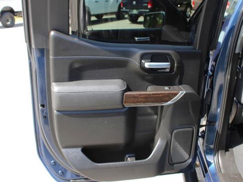 Used 2021 GMC Sierra 1500 SLE w/ X31 Off-Road Package image 37