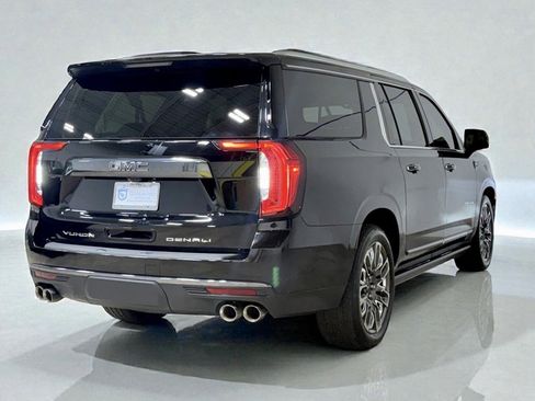 Used 2023 GMC Yukon XL Denali Ultimate w/ LPO, Floor Liner Package image 12