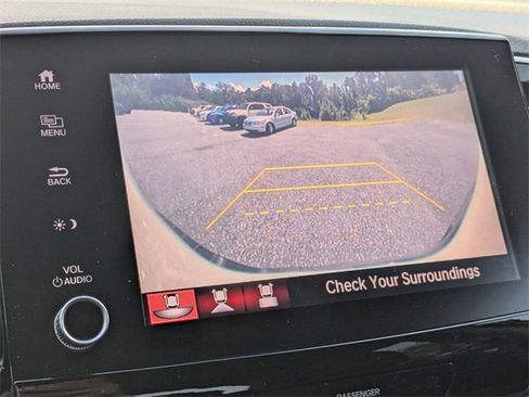 Used 2021 Honda Ridgeline Sport image 3