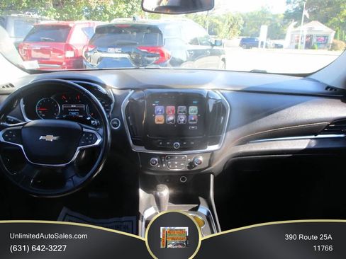 Used 2019 Chevrolet Traverse LT AWD/4WD image 9