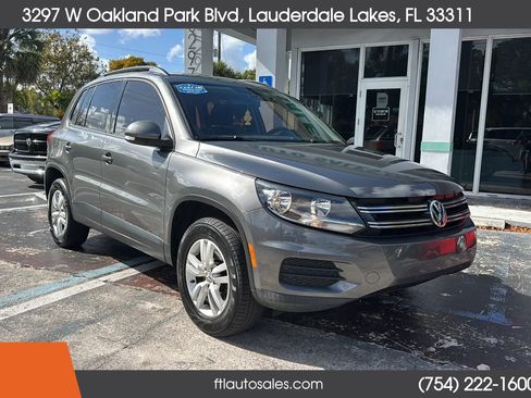 Used 2017 Volkswagen Tiguan S image 3