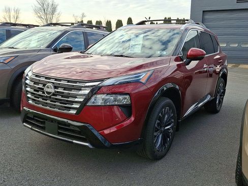 New 2026 Nissan Rogue Platinum w/ Platinum Premium Package image 3