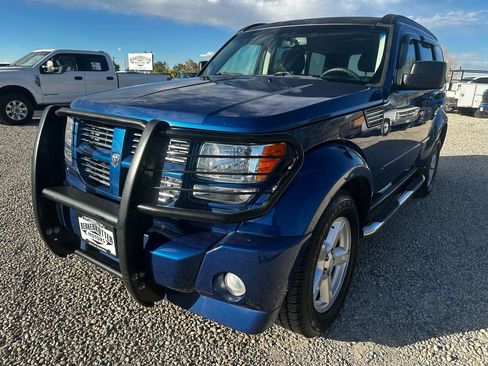 Used 2010 Dodge Nitro SXT image 4