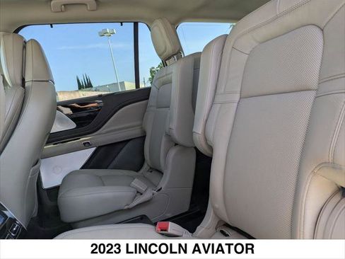 Certified 2023 Lincoln Aviator Reserve w/ Equipment Group 201A image 24