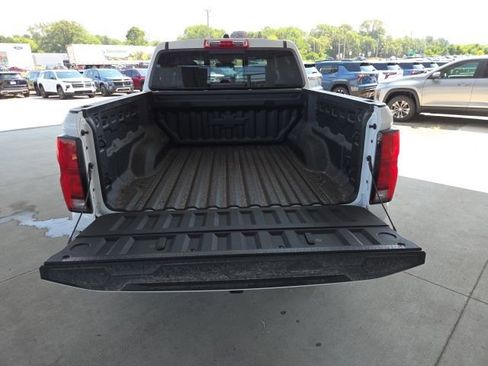 New 2025 Chevrolet Colorado Z71 image 9