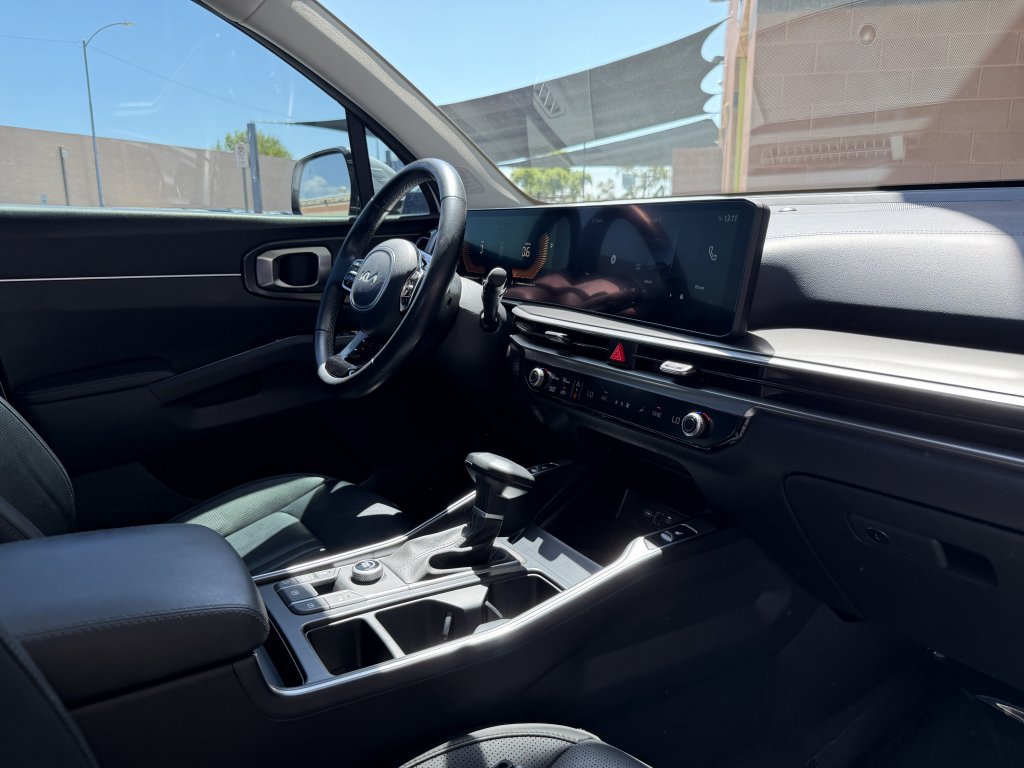 Used 2025 Kia Sorento S w/ Panoramic Sunroof Package FWD image 38