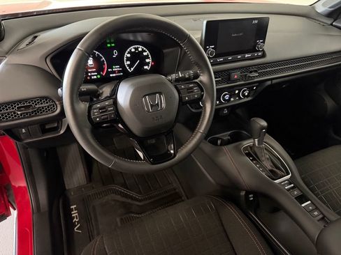 Used 2024 Honda HR-V Sport image 11