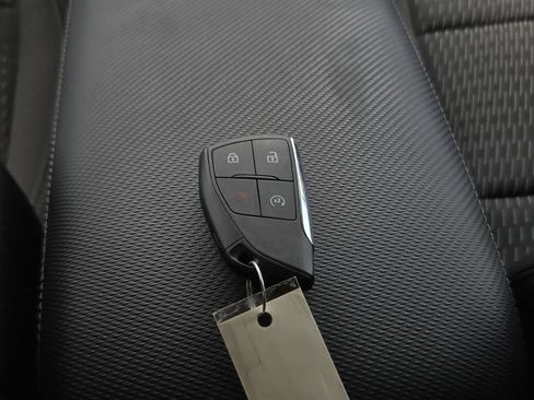Used 2026 Chevrolet Equinox LT FWD image 36