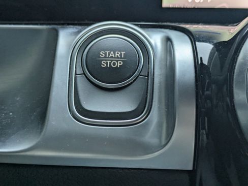 Certified 2023 Mercedes-Benz EQB 300 4MATIC image 28