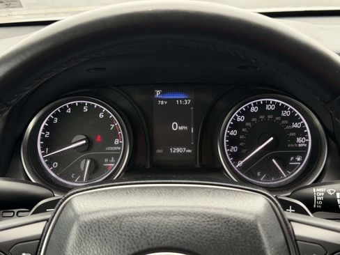 Used 2023 Toyota Camry SE FWD image 10