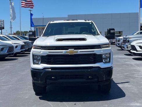 New 2025 Chevrolet Silverado 2500 Custom w/ Custom Value Package image 2