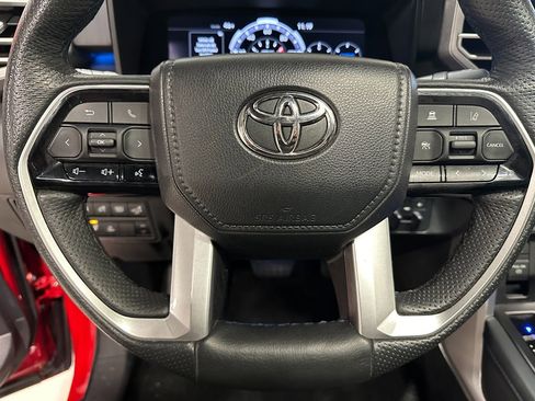 Used 2023 Toyota Tundra Platinum AWD/4WD image 31