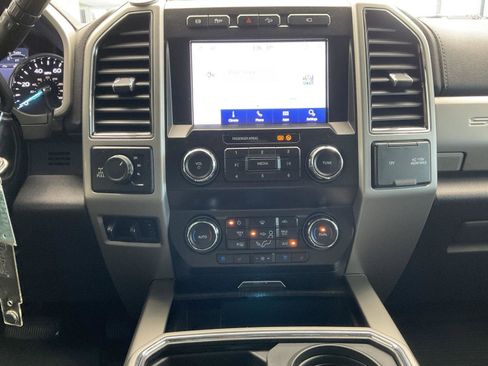 Used 2021 Ford F350 Lariat AWD/4WD image 17