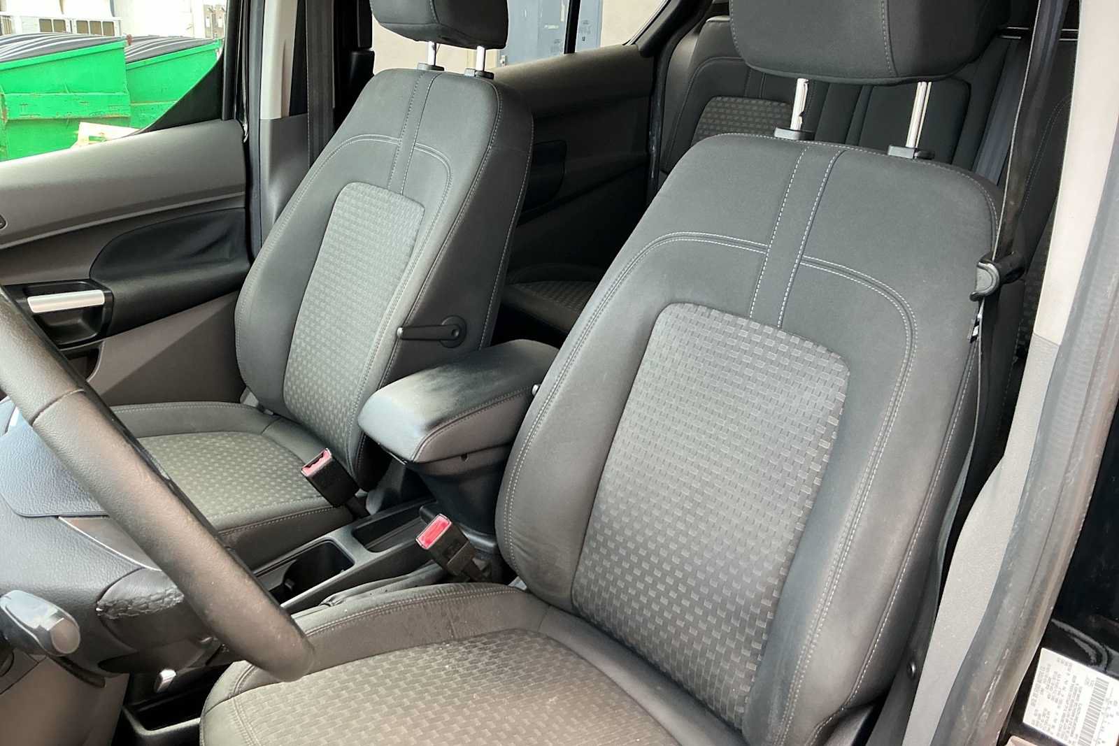 Used 2019 Ford Transit Connect XLT FWD image 12