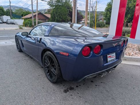 Used 2005 Chevrolet Corvette Coupe w/ Preferred Equipment Group RWD image 6
