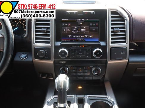 Used 2015 Ford F150 Platinum w/ Equipment Group 701A Luxury AWD/4WD image 19