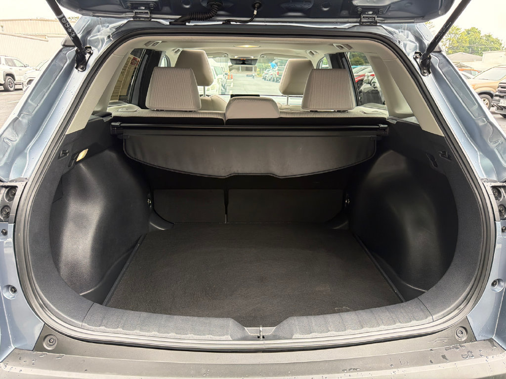 Used 2026 Toyota Corolla Cross LE w/ Moonroof Package FWD image 22