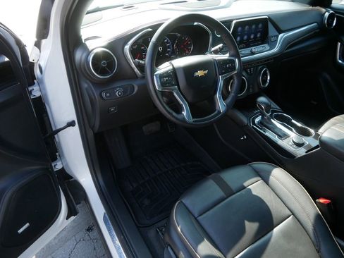 Used 2022 Chevrolet Blazer Premier w/ Enhanced Convenience Package AWD/4WD image 16