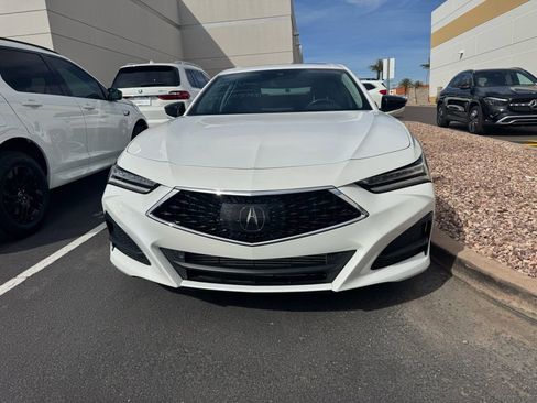 Used 2023 Acura TLX image 3
