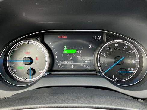 Used 2024 Toyota Venza Nightshade AWD/4WD image 13
