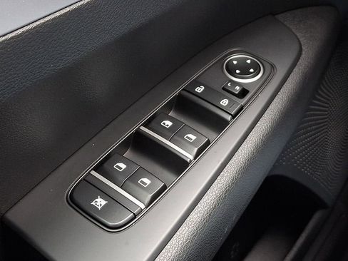 Used 2023 Kia Forte LXS image 27