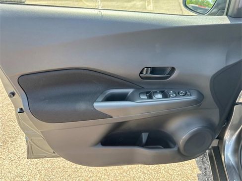 New 2025 Nissan Kicks Play S image 19
