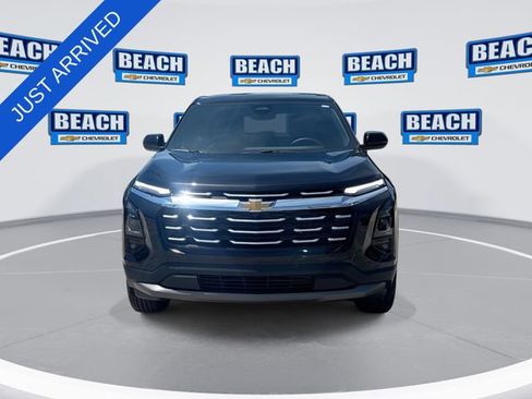 New 2026 Chevrolet Equinox LT w/ Convenience Package II AWD/4WD image 3
